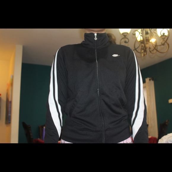 Nike Sweaters - Women’s Nike track jacket